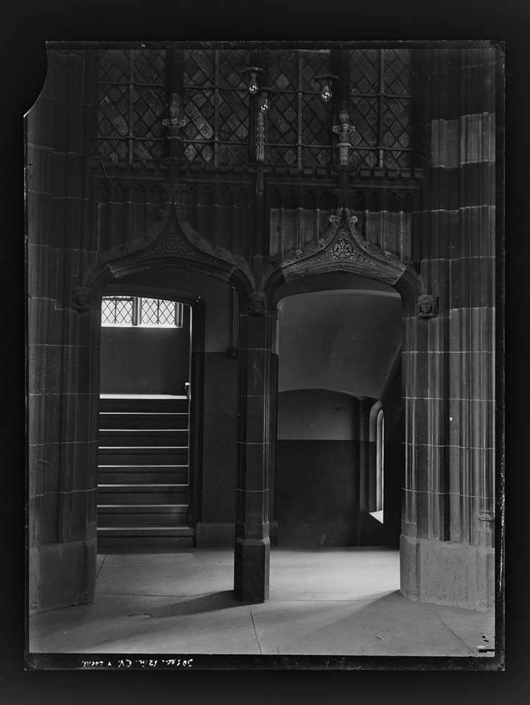 https://d33k3t-davidrowanorg-2053.site.tb-hosting.com/files/gimgs/54_ke-archive-extra-large-glass-plate-negatives----big-school-top-of-boys-staircase-cloisters-3.jpg