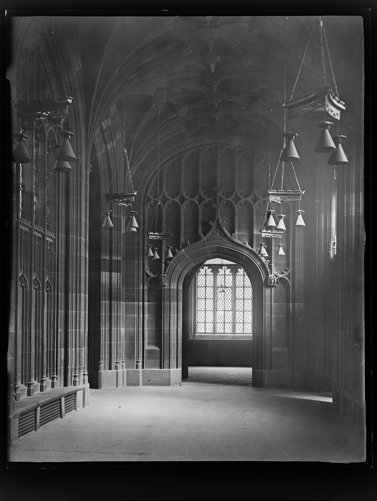 https://d33k3t-davidrowanorg-2053.site.tb-hosting.com/files/gimgs/54_ke-archive-extra-large-glass-plate-negatives----lower-corridor-facing-new-street.jpg