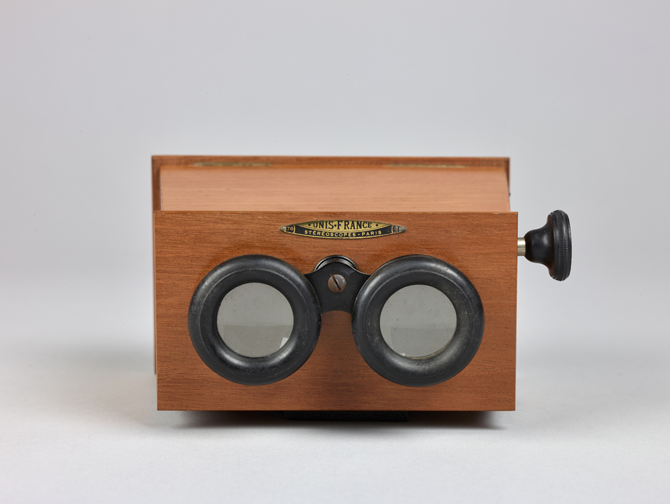 https://d33k3t-davidrowanorg-2053.site.tb-hosting.com/files/gimgs/54_ke-archive-stereoscope-viewer-two-01.jpg